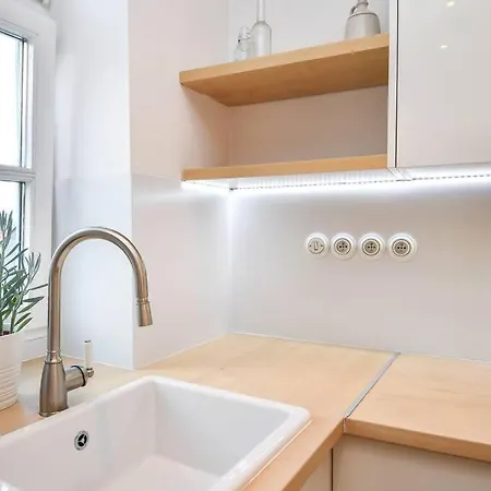 Appartamento Cozy 2br In Heart Of Old Town *