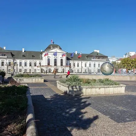 Apartament Cozy 2br In Heart Of Old Town